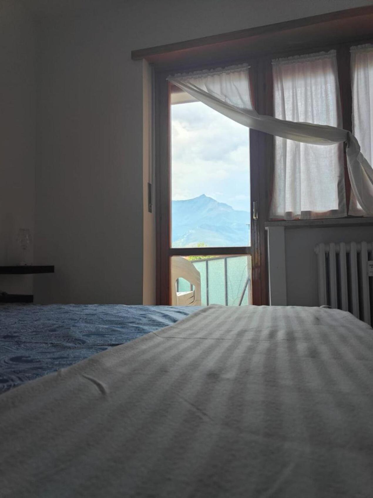 Casa Con Terrazzo E Vista Lejlighed Chiomonte Eksteriør billede