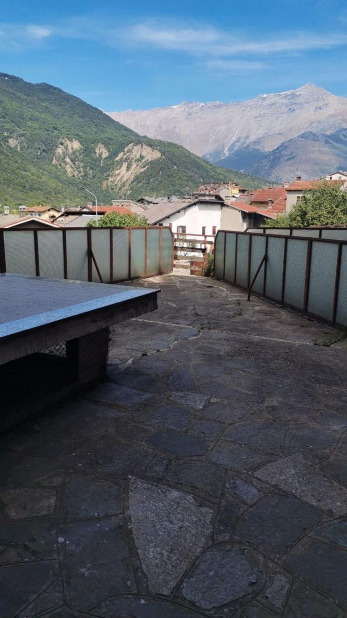 Casa Con Terrazzo E Vista Lejlighed Chiomonte Eksteriør billede